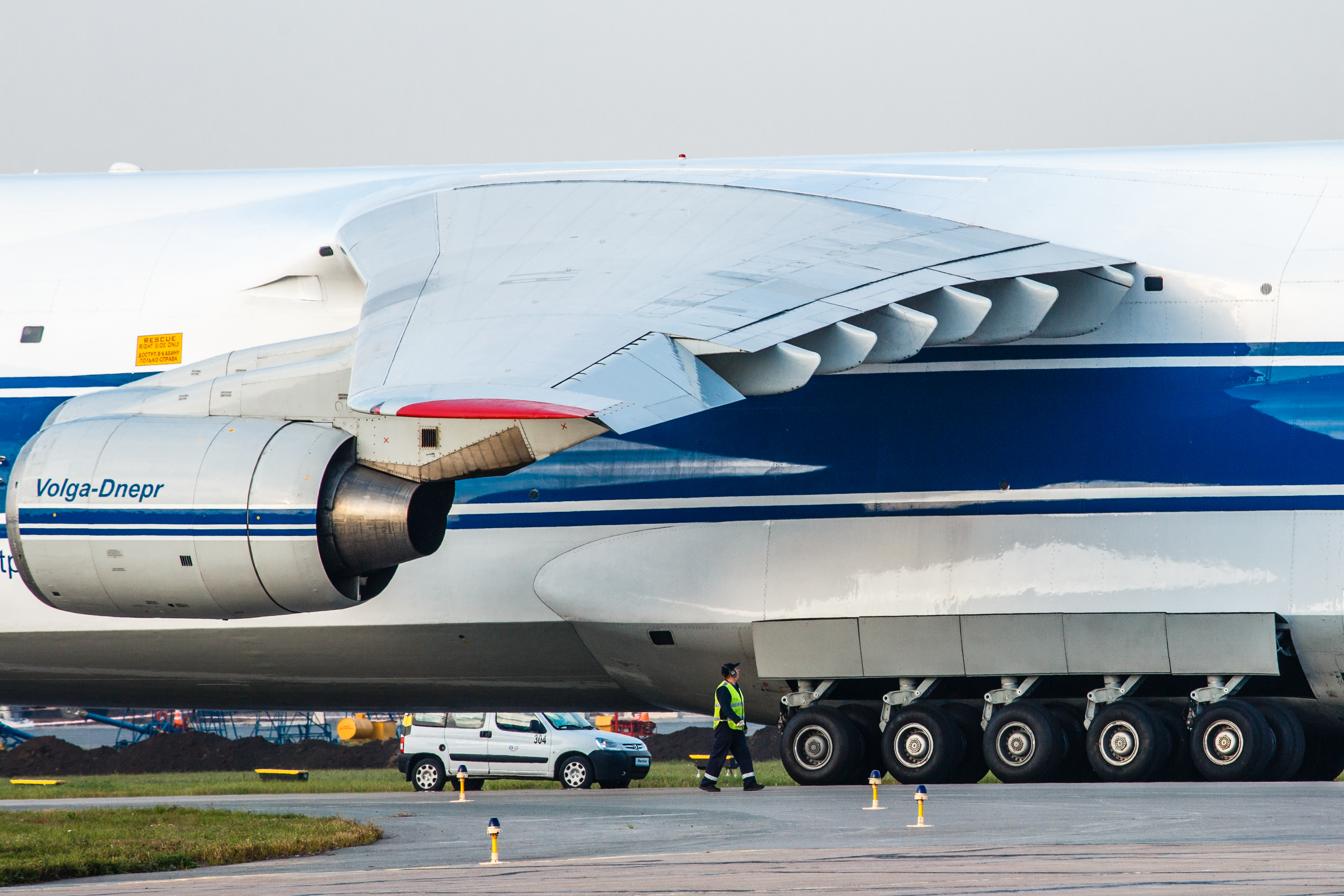 самый большой самолет россии фото